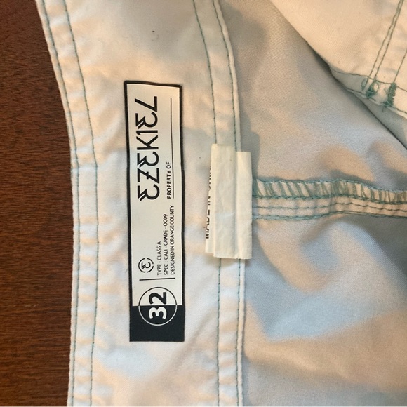 Ezekiel Board Shorts. Size 32. Green Striped pattern - Picture 3 of 3